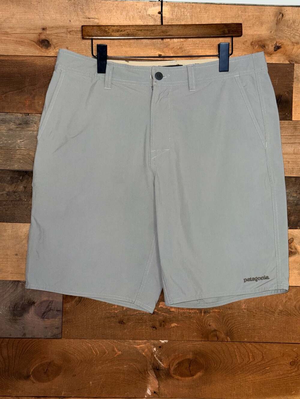 Patagonia Men's Stretch Wavefarer Walk Shorts Size 36 Grey
